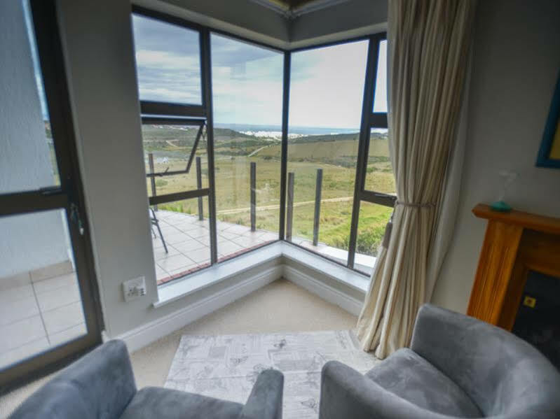 Fly Me To The Moon Guesthouse Mossel Bay Eksteriør billede